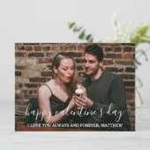 Elegant Script Happy Valentijnsdag Paar foto Feestdagenkaart (Staand voorkant)