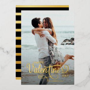 Elegant Script Happy Valentine's Day Photo Stripe Folie Feestdagenkaart