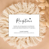 Elegant Script Heart Minimale bruiloft receptie Informatiekaartje