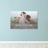 Elegant script huwelijksfoto 'Happily Ever After' Canvas Afdruk (Insitu (Houten vloer))
