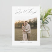 Elegant Script Joyful Tiding Boho Newlywed Photo Feestdagenkaart (Staand voorkant)