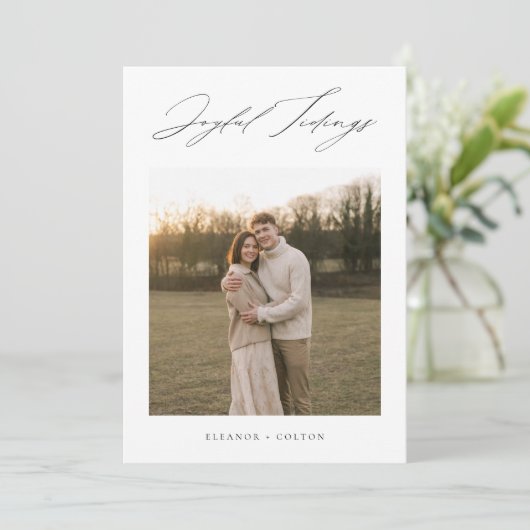 Elegant Script Joyful Tiding Boho Newlywed Photo Feestdagenkaart (Staand voorkant)