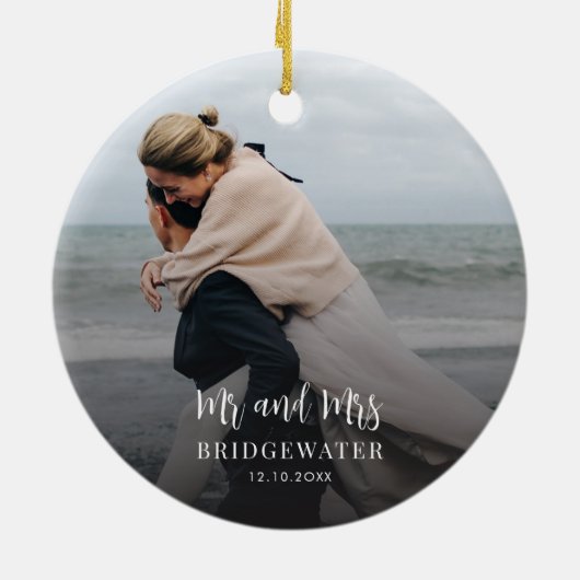 Elegant Script Koppels Foto Minimalistisch Kerstmi Keramisch Ornament (Achterkant)