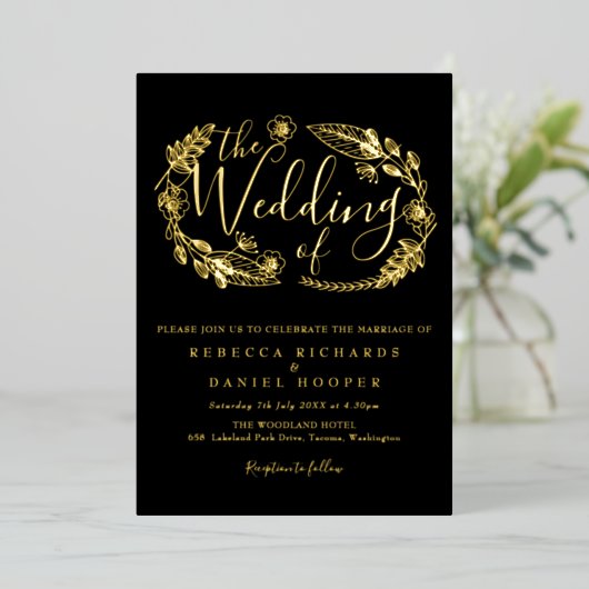 Elegant Script Loofwerk Trouwdag Zwart en Goud Fol Folie Uitnodiging (Staand Voorkant)