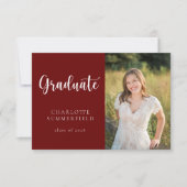 Elegant Script Maroon Wit Foto Afstuderen Kaart (Voorkant)
