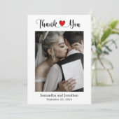 Elegant script met Red Heart Weddenfoto Bedankkaart (Staand voorkant)