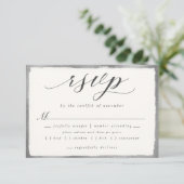 Elegant script met zilveren maaltijd keuze bruilof RSVP kaartje (Staand voorkant)