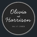 Elegant Script Minimalist Modern Wedding Sticker<br><div class="desc">Elegant Script Wedding Sticker Sjabloon. Pas deze elegante en stijlvolle sticker aan met namen en datums. Voorziet de zwarte doopvont van het calligrafiemanuscript en minimalistische vlakke witte achtergrond met zwarte grenscirkel.</div>