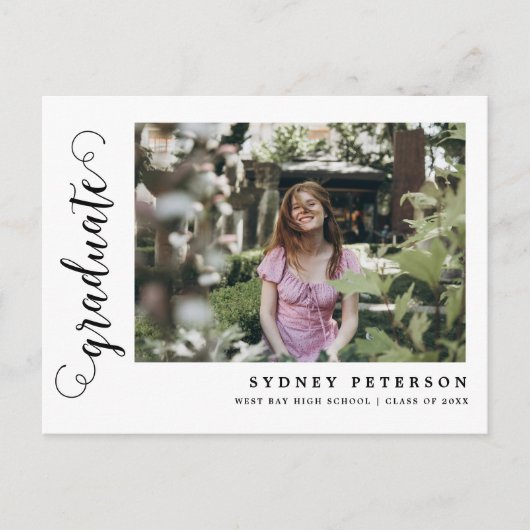 Elegant Script Modern Photo Afstuderen Invitation Briefkaart (Voorkant)