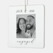 Elegant Script Modern Verloving Foto Keepsake Keramisch Ornament (Links)