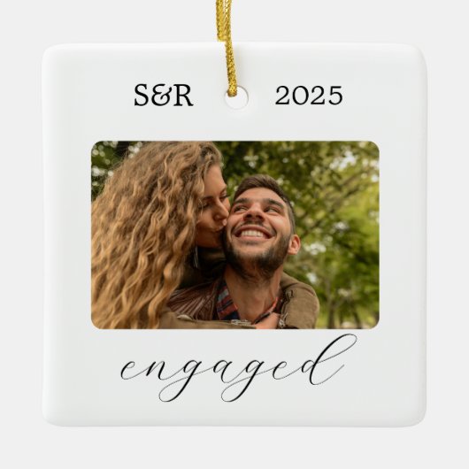 Elegant Script Modern Verloving Foto Keepsake Keramisch Ornament (Voorkant)