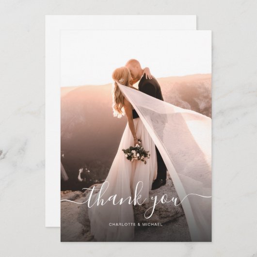 Elegant Script Monogram Fotobruiloft Bedankkaart (Voorkant / Achterkant)