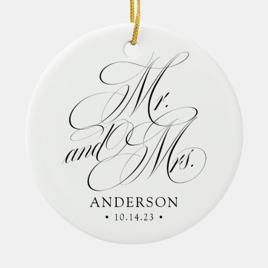 Elegant script Mr en Mrs Pas getrouwd Christmas Keramisch Ornament (Voorkant)