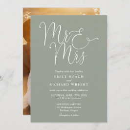 Elegant script Mr en Mrs Photo Sage Green Wedding Kaart