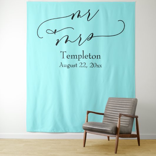Elegant Script Mr & Mrs Aqua Fotobackground Wandkleed (In situ)