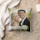 Elegant Script Mr. & Mrs Wedding Date Keepomwille Kussen (Deken)