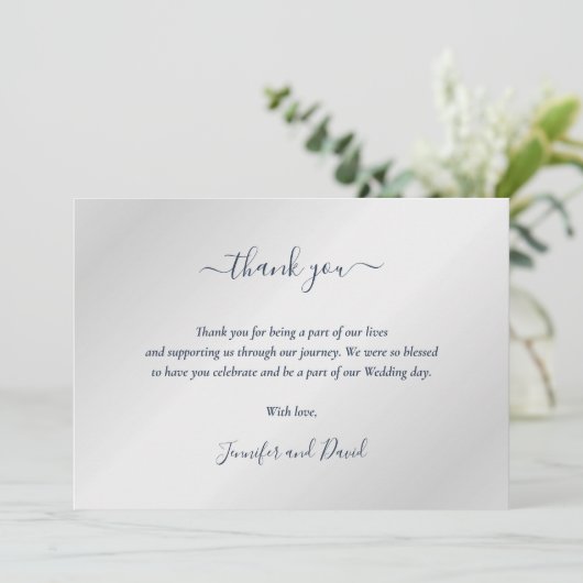 Elegant Script Navy Blue en Silver Hartelijk dank Bedankkaart (Staand voorkant)