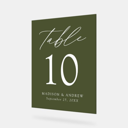 Elegant Script Olijfgroen Bruiloft Tafelnummer Acryl Bord (Hoek)