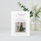 Elegant Script Pas getrouwd Kerstfoto Vakantie Briefkaart (Staand voorkant)