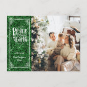Elegant Script Peace on Earth Green Glitter Modern Feestdagenkaart (Voorkant)