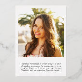 Elegant Script Photo Afstuderen Folie Uitnodiging (Achterkant)