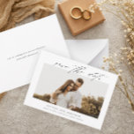 Elegant Script Photo Wedding Save The Date<br><div class="desc">Een elegante bruiloft van de manuscriptfoto sparen de datum met horizontale foto en minimale tekst. Klik uitgeven om dit ontwerp aan te passen.</div>