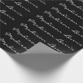 Elegant Script Plain Black Naam Kalligrafie Cadeaupapier (Hoek)