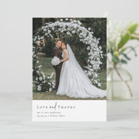 Elegant Script Romantische foto bruiloft Bedankkaart (Staand voorkant)