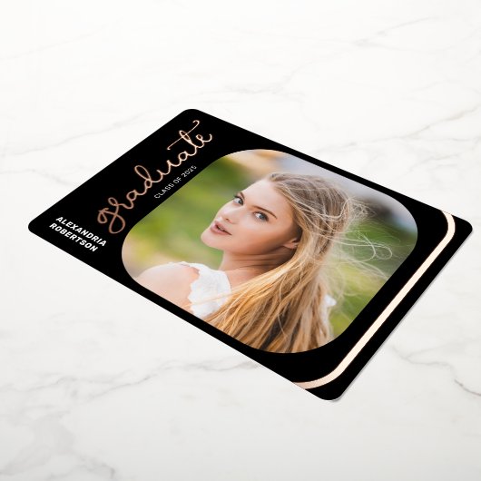 Elegant Script Roos Gold 2 Foto Graduparty Folie Uitnodiging (Gedraaid)