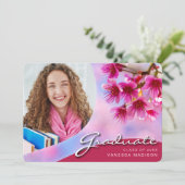 Elegant Script roze Flowers | Modern Photo Afstude Aankondiging (Staand voorkant)