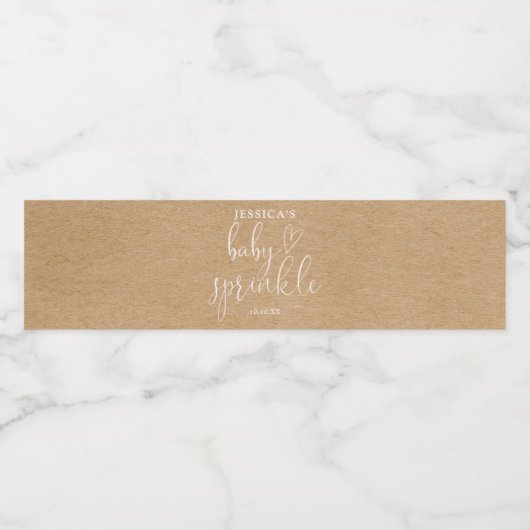 Elegant Script Rustic Kraft Baby Sprinkle Shower Waterfles Etiket (Enkel label)