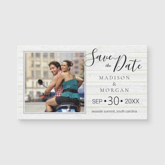 Elegant Script Rustiek Hout Moderne Fotomagneet (Voorkant)