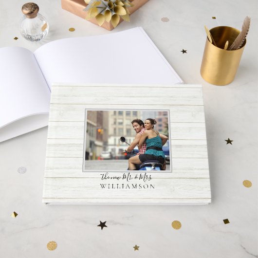 Elegant script rustiek hout nieuwe heer en mevrouw gastenboek (Voorkant open)