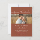 Elegant Script Rustieke Terracotta Save the Date (Voorkant)