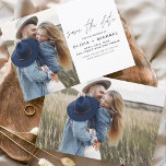 Elegant Script Save the Date Photo Minimalist<br><div class="desc">Het huwelijk bewaart de Kaarten van de Datum die een foto op de voor en rug hebben. Sparen de kaarten van de Datum bevatten een moderne hand geschreven krommende manuscripttypografie die elegant,  eenvoudig en modern zijn om na de dag van uw bruiloft te gebruiken.</div>