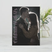 Elegant Script Shades of Paarse Photo Wedding Kaart (Staand voorkant)