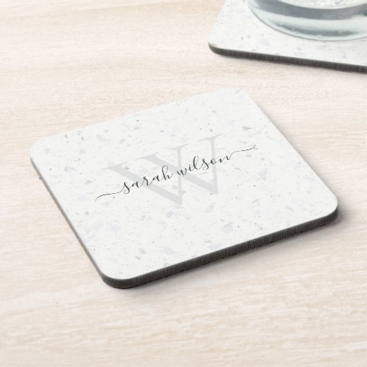Elegant Script Terrazzo Stone Ivory Gray Monogram Bier Onderzetter (Linkerzijde)