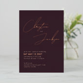 Elegant Script Typography Modern Plum Wedding Rose Folie Uitnodiging (Staand Voorkant)