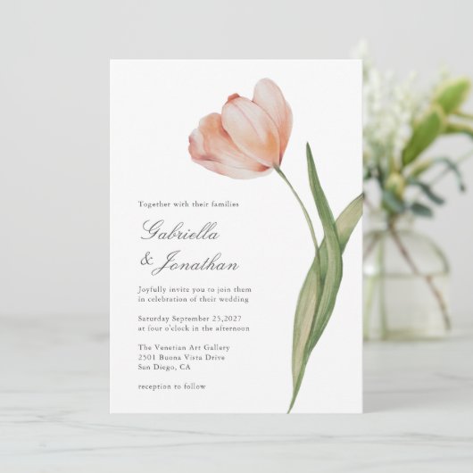 Elegant Script Waterverf Tulip Wedding Uitnodiging (Staand voorkant)