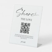 Elegant Script Wedding Photo Share QR-code Reclamebord Met Voetstuk (Voorkant)
