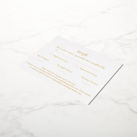 Elegant Script Wedding RSVP Real Gold Folie Uitnodiging Briefkaart (Gedraaid)