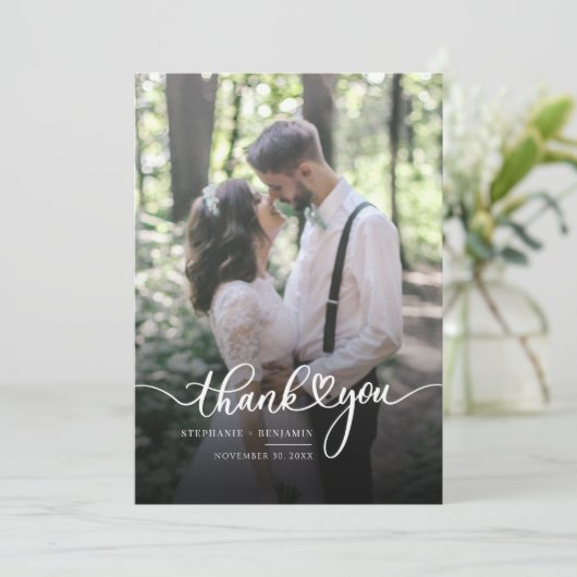 Elegant Script Weduwdag Foto Hartelijk dank Kaart (Staand voorkant)