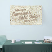 Elegant Script White Floral Vrijgezellenfeest Back Spandoek (Beurs)