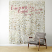 Elegant Script White Floral Vrijgezellenfeest Back Wandkleed (In situ)