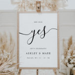 Elegant Script Ze zei ja Verloving Celebratie Poster<br><div class="desc">Begroting Ze zei ja Verloving Celebratie Poster</div>