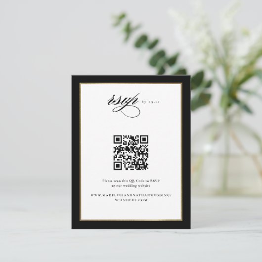 Elegant Script Zwart en Goud Bruiloft QR Code RSVP Kaartje (Staand voorkant)