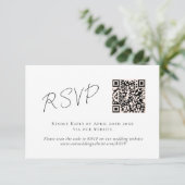 Elegant Script Zwart Wit QR Code Bruiloft RSVP (Staand voorkant)
