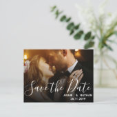 Elegant Scrit Wedding Photo Save the Date Briefkaa Uitnodiging Briefkaart (Staand voorkant)