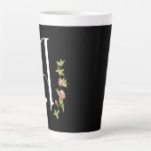 Elegant Scroll Monogram met Floral Twig Latte Mok (Voorkant)
