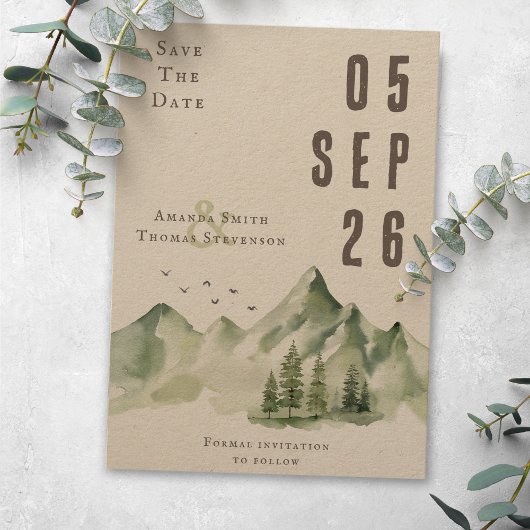 Elegant sereen groen berglandschap save the date